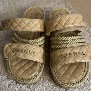 Chanel slides size 37